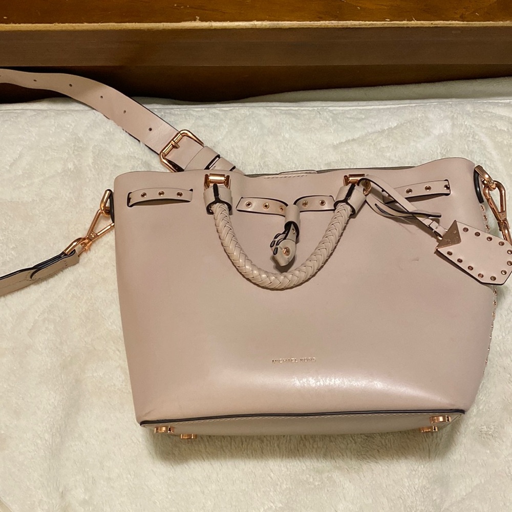 Small COACH bucket handbag